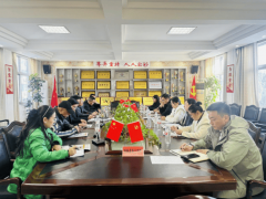 <b>阳光餐厨家校同护 阳新三及第办“两代表一委员</b>